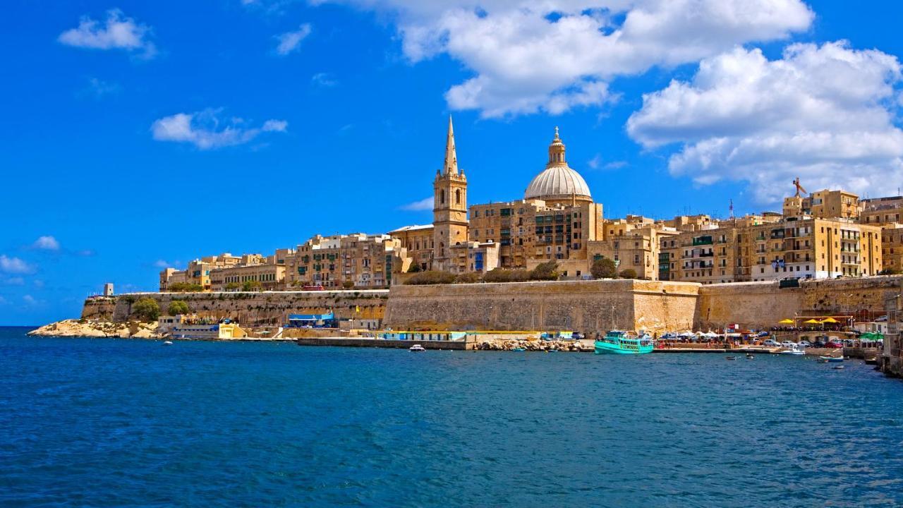Central Rooms - Near Valletta & Sliema - Best Bus Lines Hamrun Exteriör bild